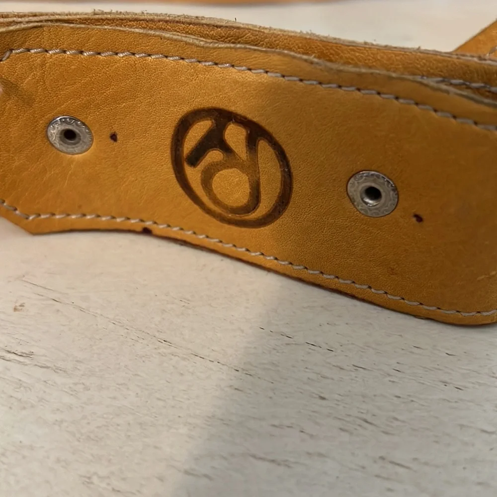 Vintage handmade glove tanned Native American leather beaded belt 42”